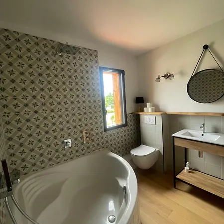 Vila Jolie En Bois Au Calme *