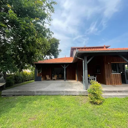 Villa Jolie En Bois Au Calme Ares